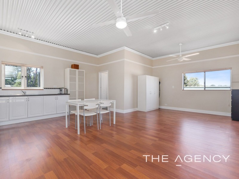 21 Strawberry Hill Drive, Gidgegannup WA 6083