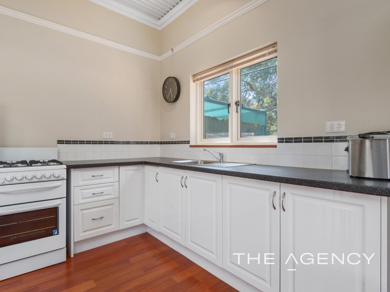 21 Strawberry Hill Drive, Gidgegannup WA 6083