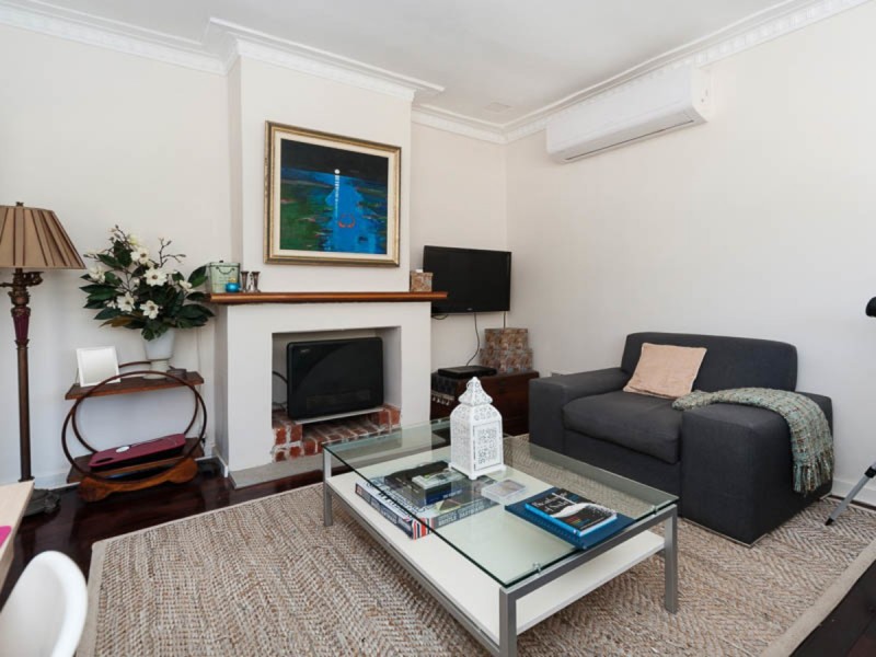 6 Montreal Road, Woodbridge WA 6056