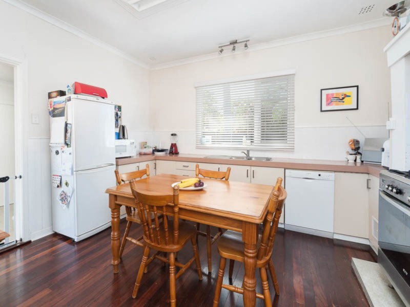 6 Montreal Road, Woodbridge WA 6056