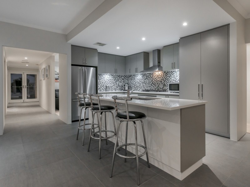 99 Vincent Road, Sinagra WA 6065