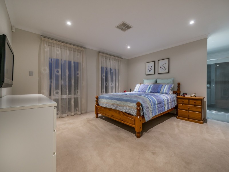 99 Vincent Road, Sinagra WA 6065