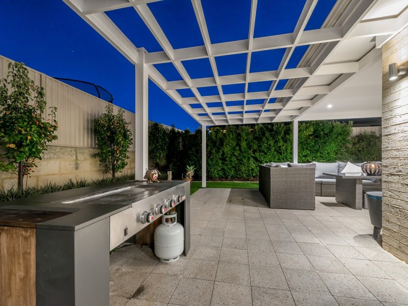 99 Vincent Road, Sinagra WA 6065