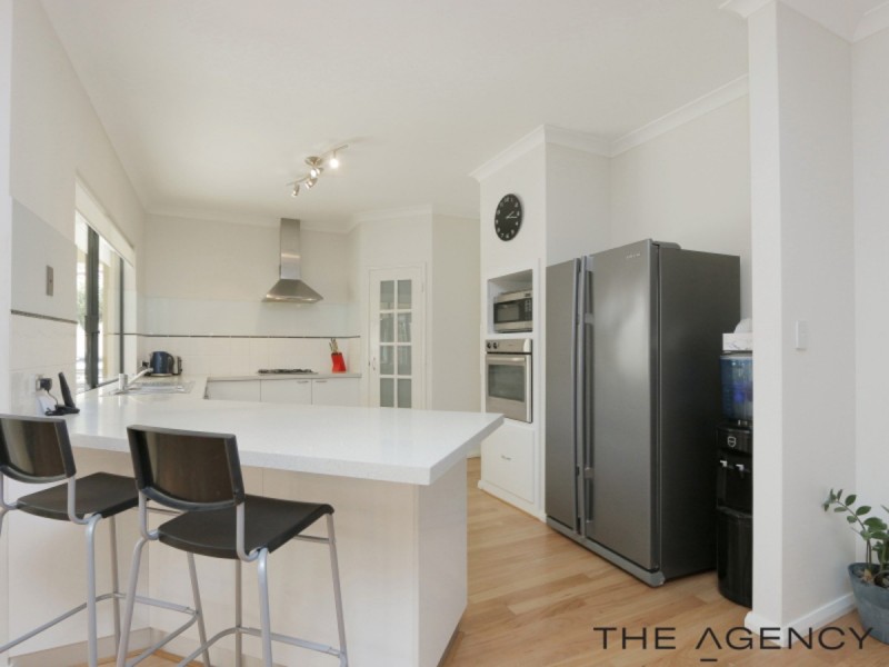 30 Pelham Gardens, Canning Vale WA 6155