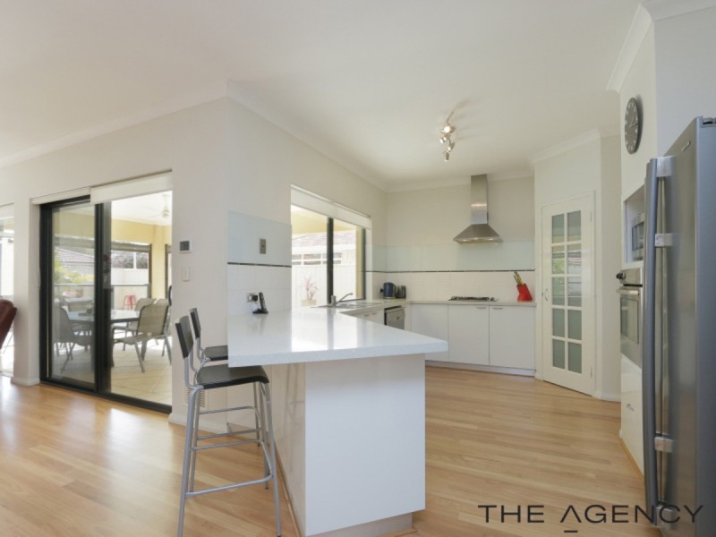 30 Pelham Gardens, Canning Vale WA 6155