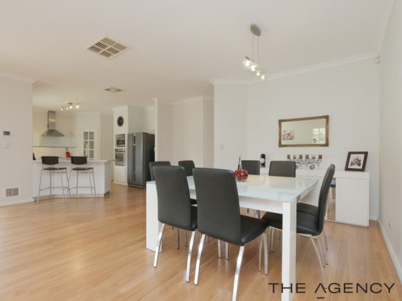 30 Pelham Gardens, Canning Vale WA 6155