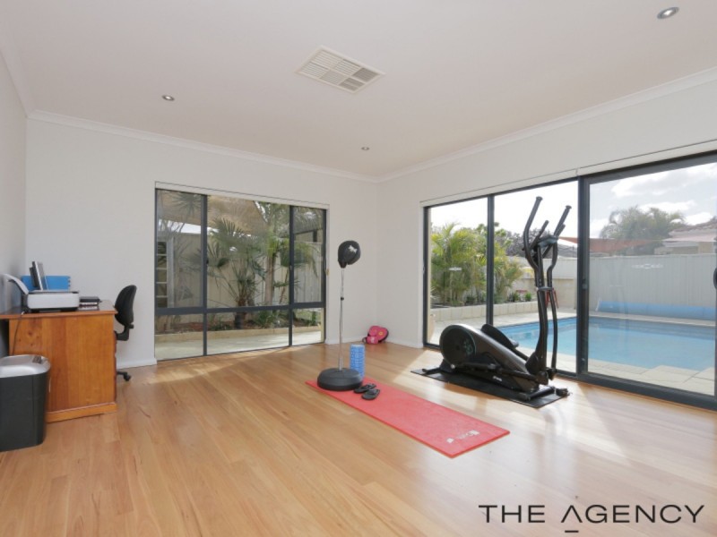 30 Pelham Gardens, Canning Vale WA 6155