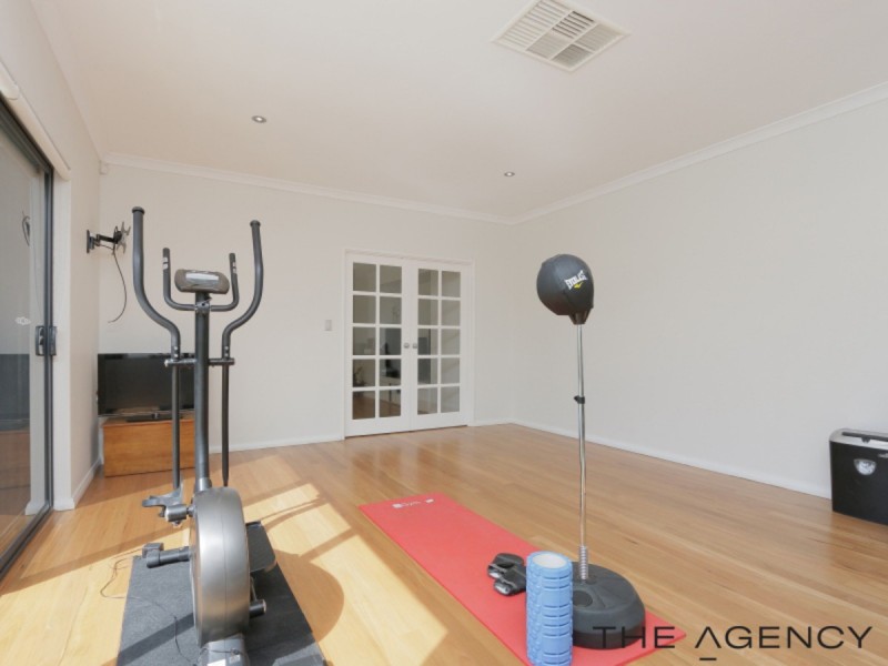 30 Pelham Gardens, Canning Vale WA 6155