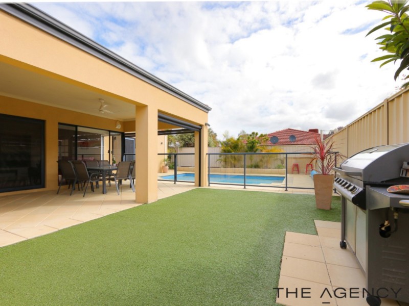 30 Pelham Gardens, Canning Vale WA 6155