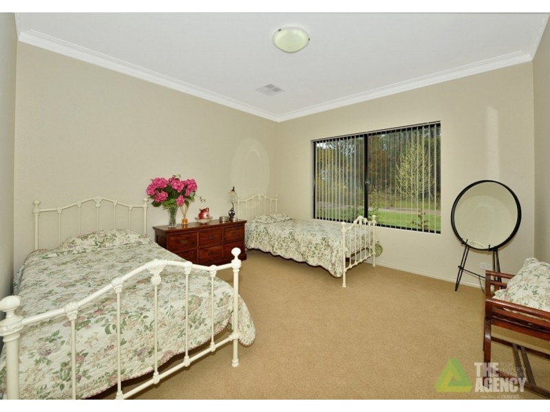 60 Watson Drive, Barragup WA 6209