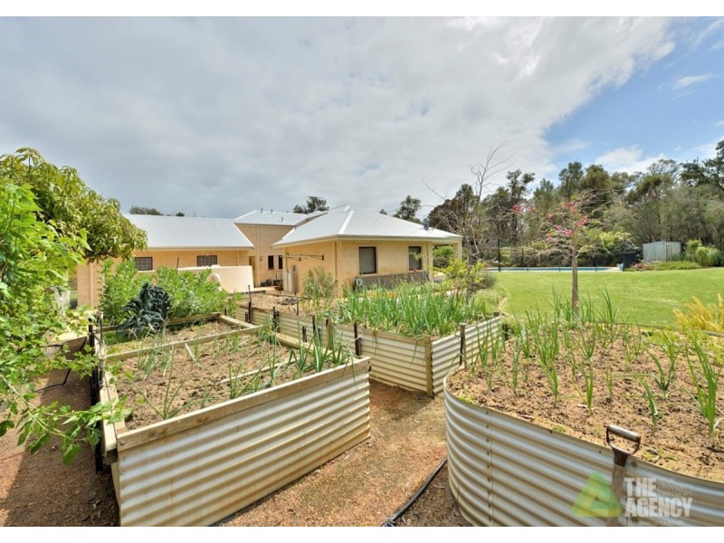 60 Watson Drive, Barragup WA 6209
