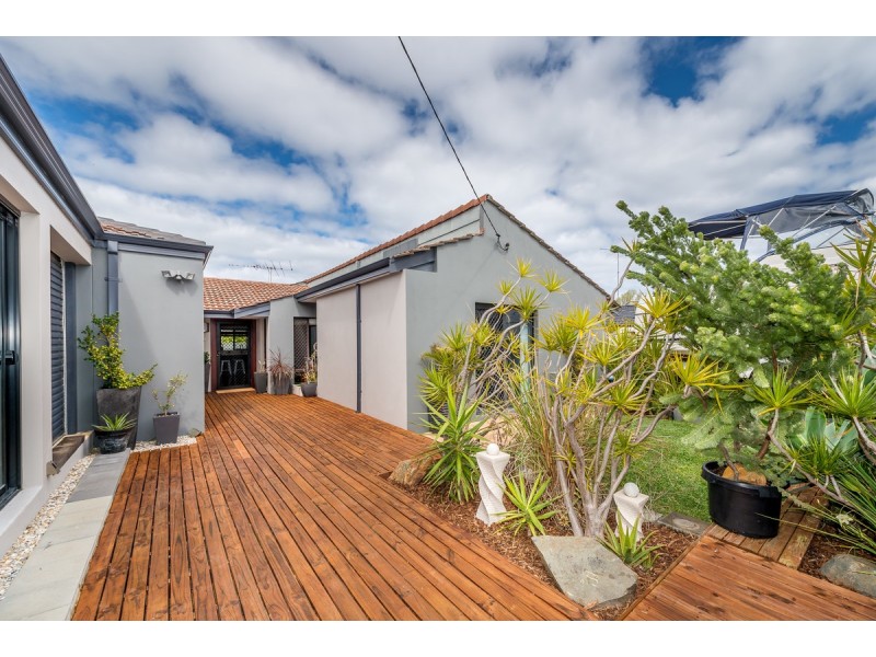 56 Tifera Circle, Kallaroo WA 6025