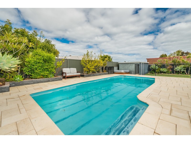 56 Tifera Circle, Kallaroo WA 6025
