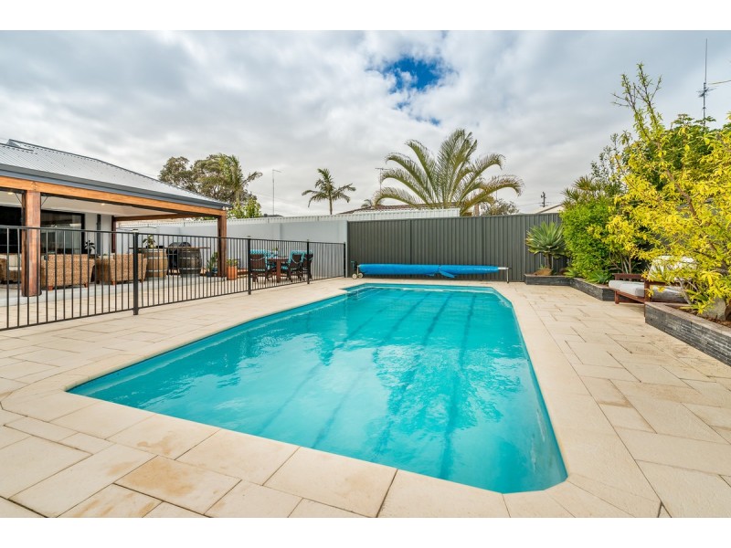 56 Tifera Circle, Kallaroo WA 6025