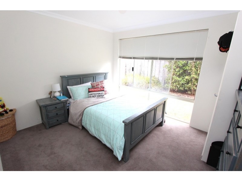 1 Senecio Way, Halls Head WA 6210