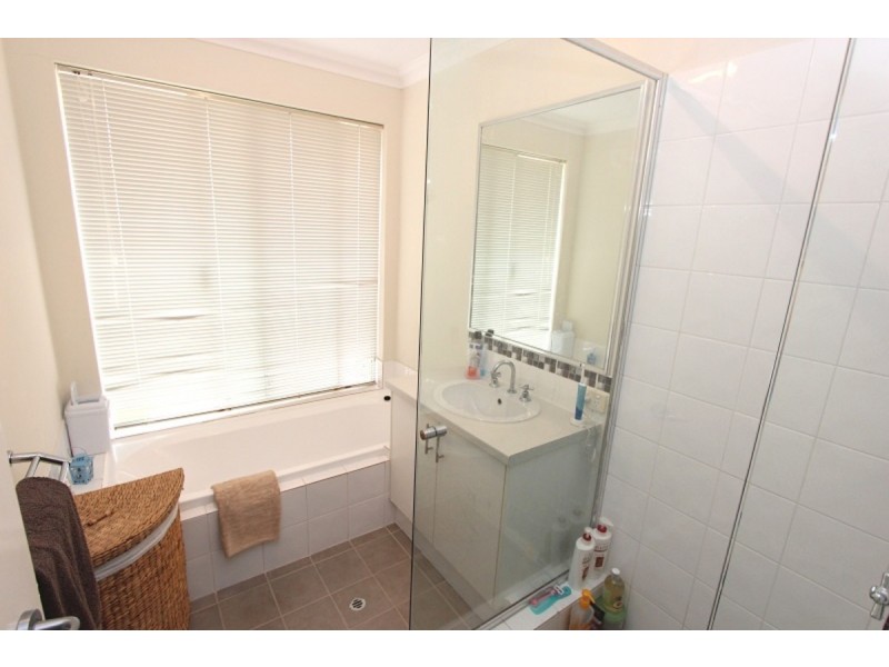 1 Senecio Way, Halls Head WA 6210