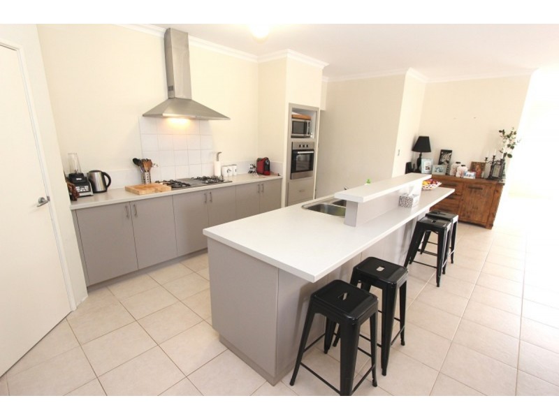 1 Senecio Way, Halls Head WA 6210
