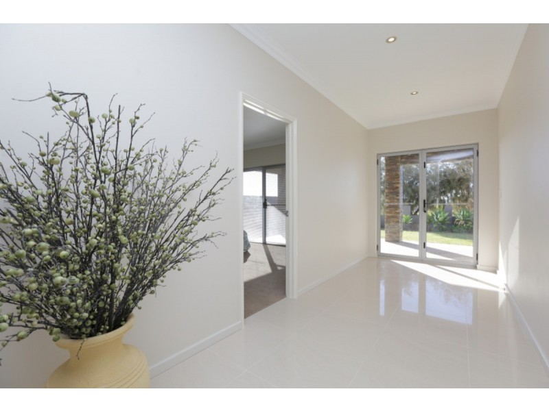 16 Southport Boulevard, Dawesville WA 6211