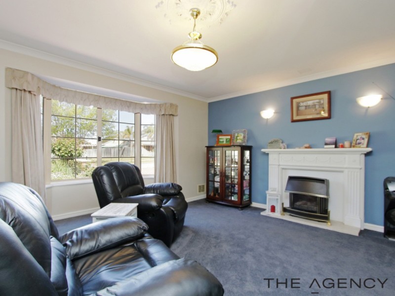 10 The Ramble, Canning Vale WA 6155