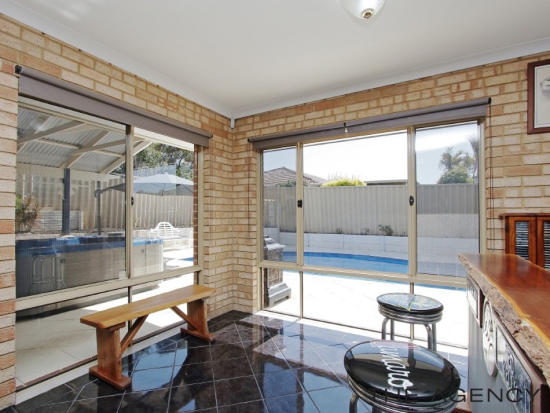 10 The Ramble, Canning Vale WA 6155