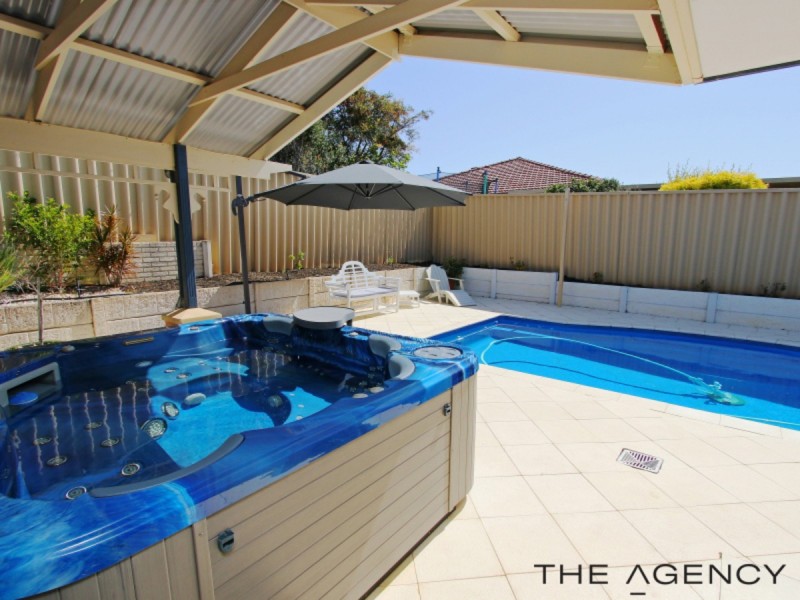 10 The Ramble, Canning Vale WA 6155