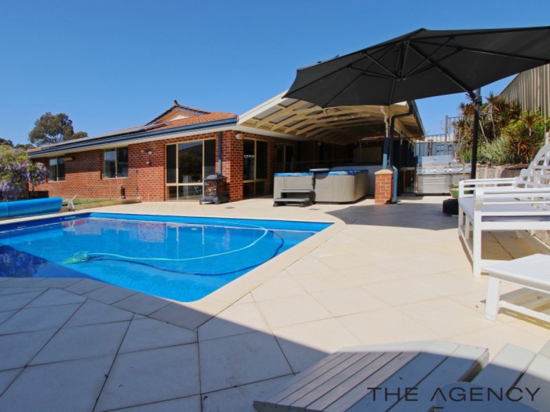 10 The Ramble, Canning Vale WA 6155