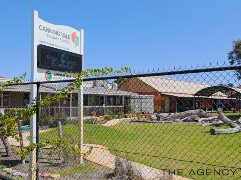 10 The Ramble, Canning Vale WA 6155