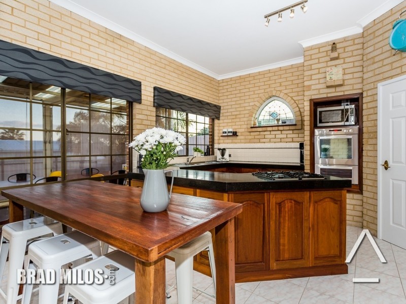 20 Chesterton Street, Spearwood WA 6163