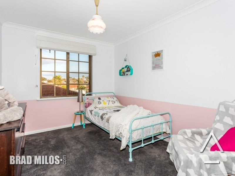 20 Chesterton Street, Spearwood WA 6163