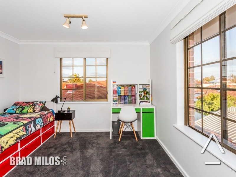 20 Chesterton Street, Spearwood WA 6163