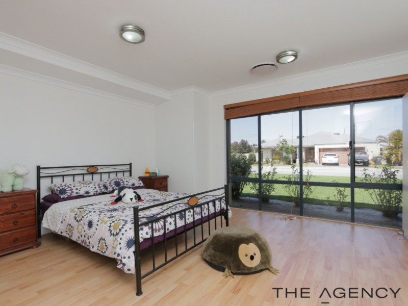 27 Campbell Road, Canning Vale WA 6155