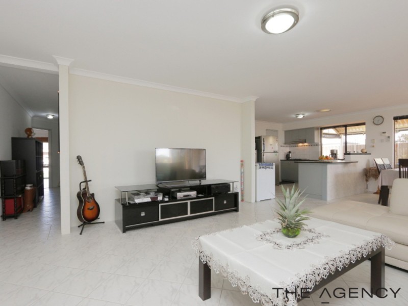 27 Campbell Road, Canning Vale WA 6155