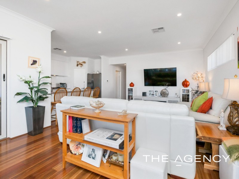 5 Rubus Vista, Halls Head WA 6210