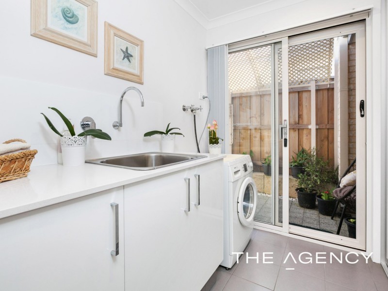 5 Rubus Vista, Halls Head WA 6210