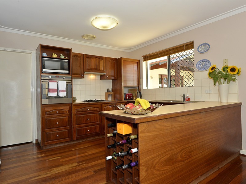 15 Ludgate Way, Gwelup WA 6018