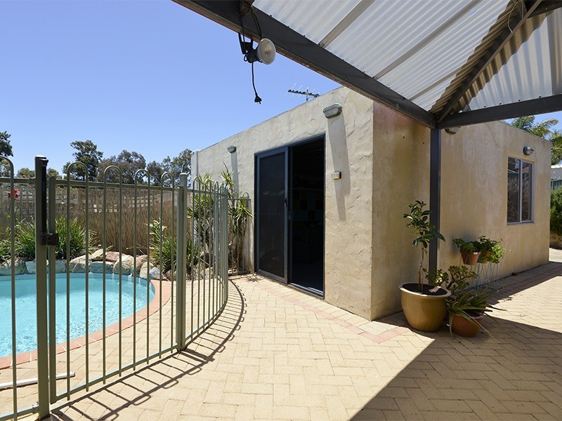 15 Ludgate Way, Gwelup WA 6018