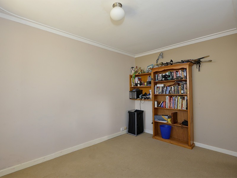 15 Ludgate Way, Gwelup WA 6018