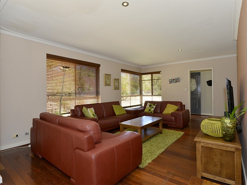 15 Ludgate Way, Gwelup WA 6018