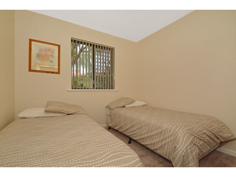 7 Suiza Place, Carine WA 6020