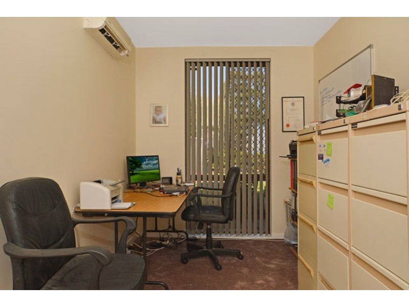 7 Suiza Place, Carine WA 6020