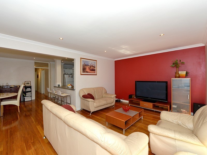 30 Myaree Way, Duncraig WA 6023