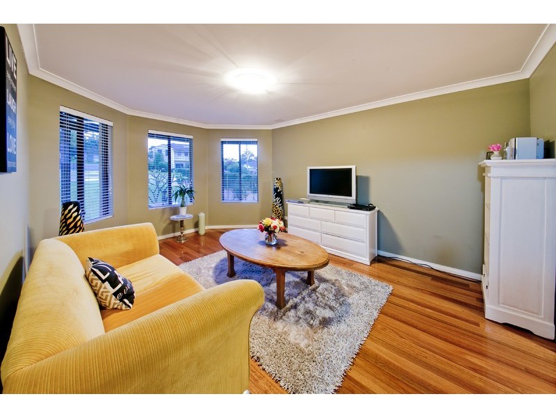 3 Crabbe Place, Karrinyup WA 6018