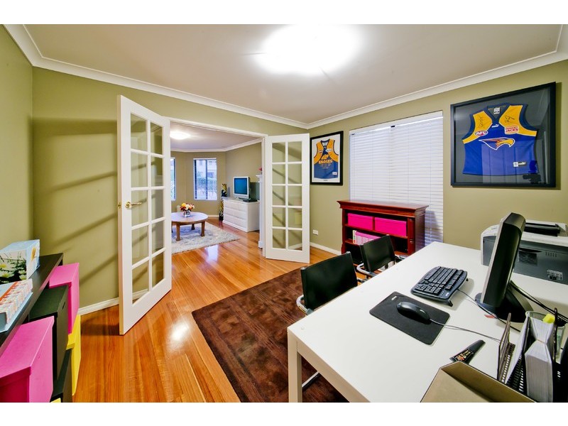 3 Crabbe Place, Karrinyup WA 6018