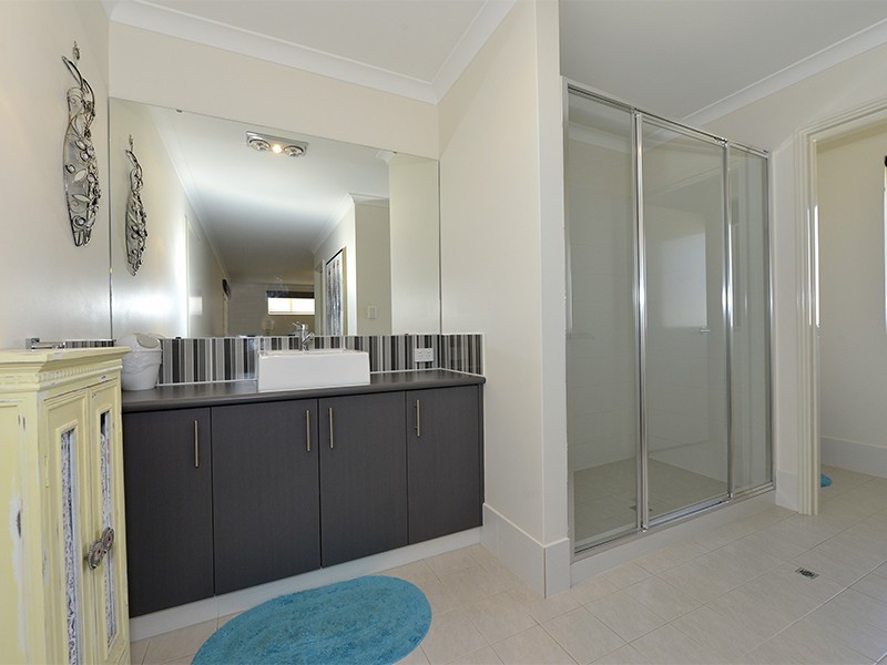 107 Raeside Drive, Landsdale WA 6065