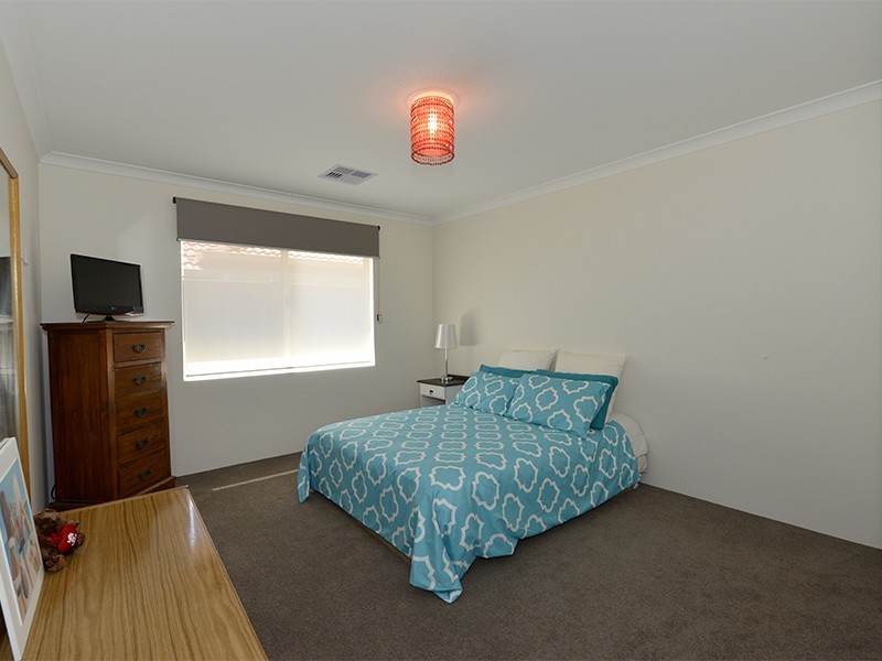 107 Raeside Drive, Landsdale WA 6065