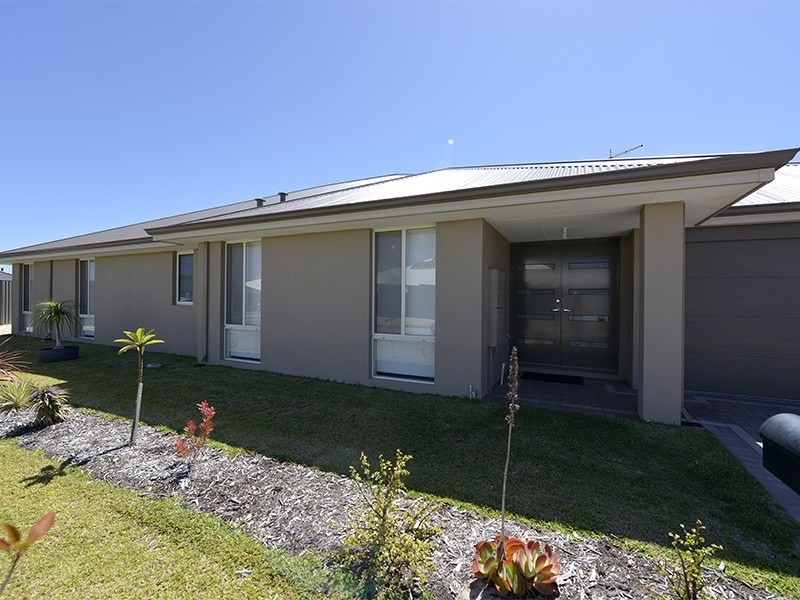 107 Raeside Drive, Landsdale WA 6065