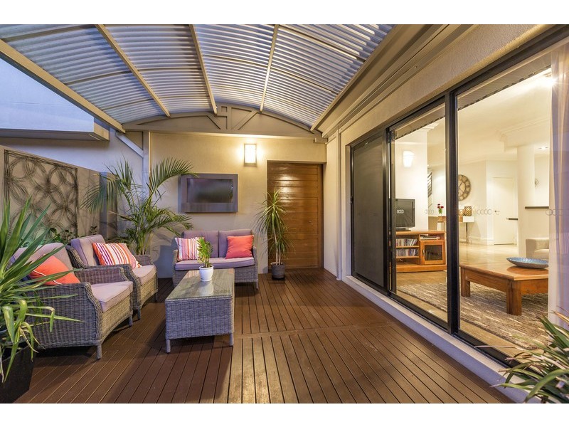 2/39 Renwick Street, South Perth WA 6151