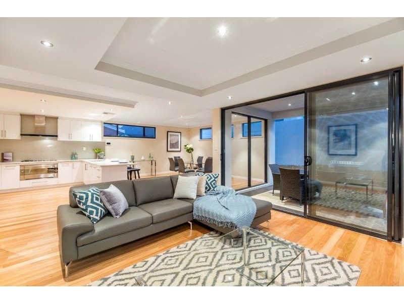 125 Douglas Avenue, South Perth WA 6151