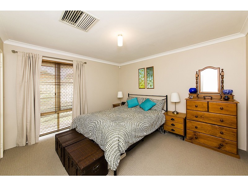 4/33 Chesterton Road, Bassendean WA 6054