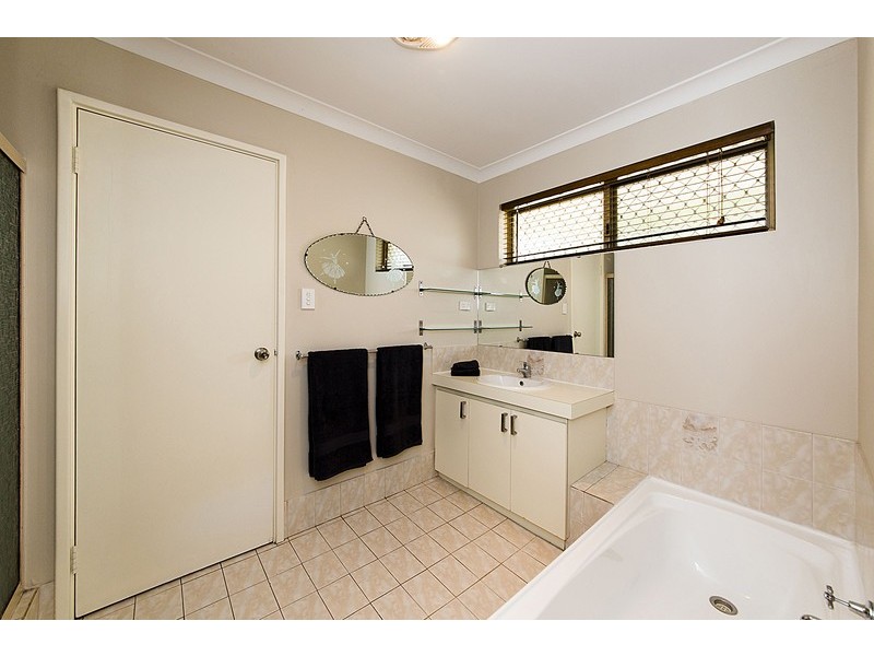 4/33 Chesterton Road, Bassendean WA 6054